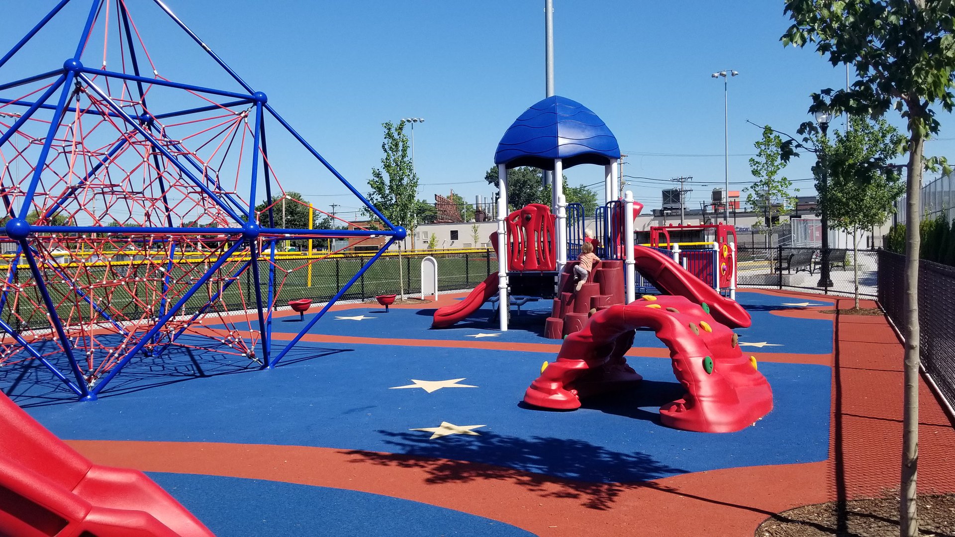 Happyly: Sacramone Playground