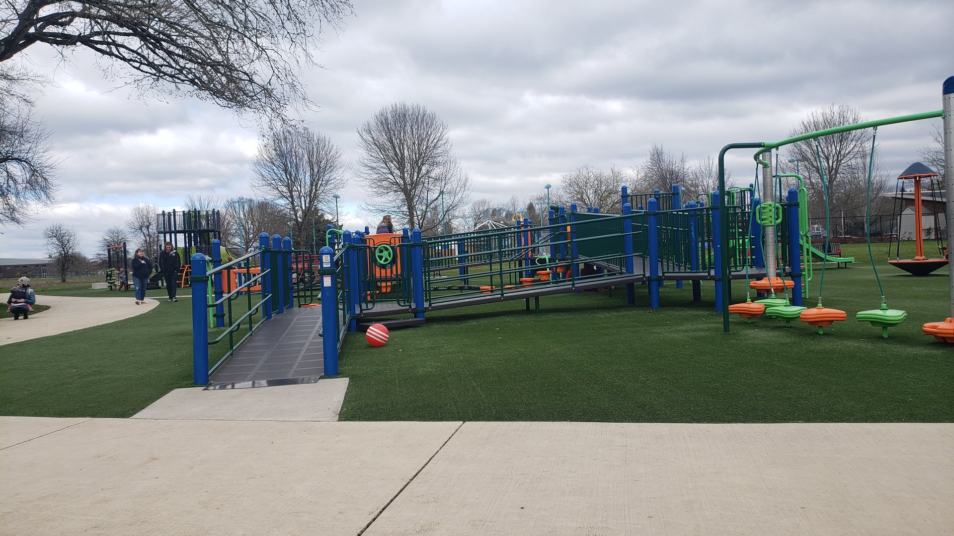 Happyly Amazon Park Playground
