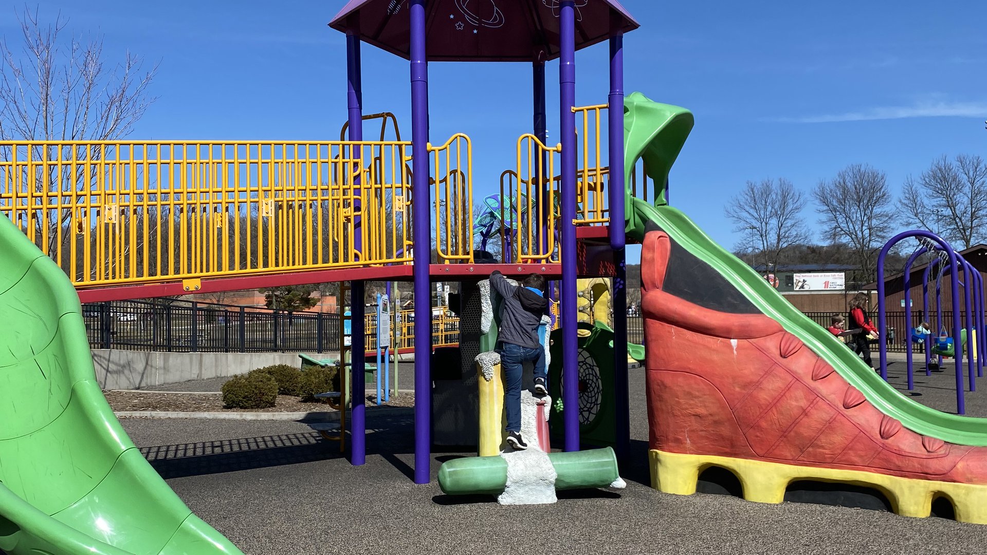 Happyly Hoffman Park And Playground