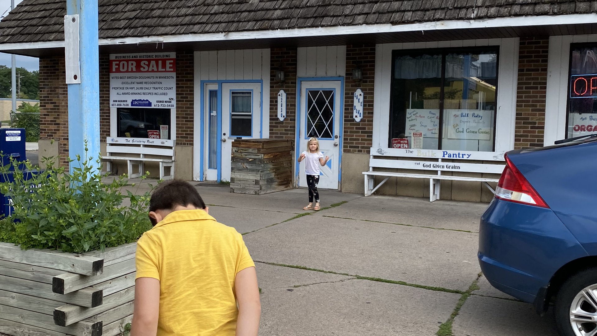 Happyly Lindstrom Bakery