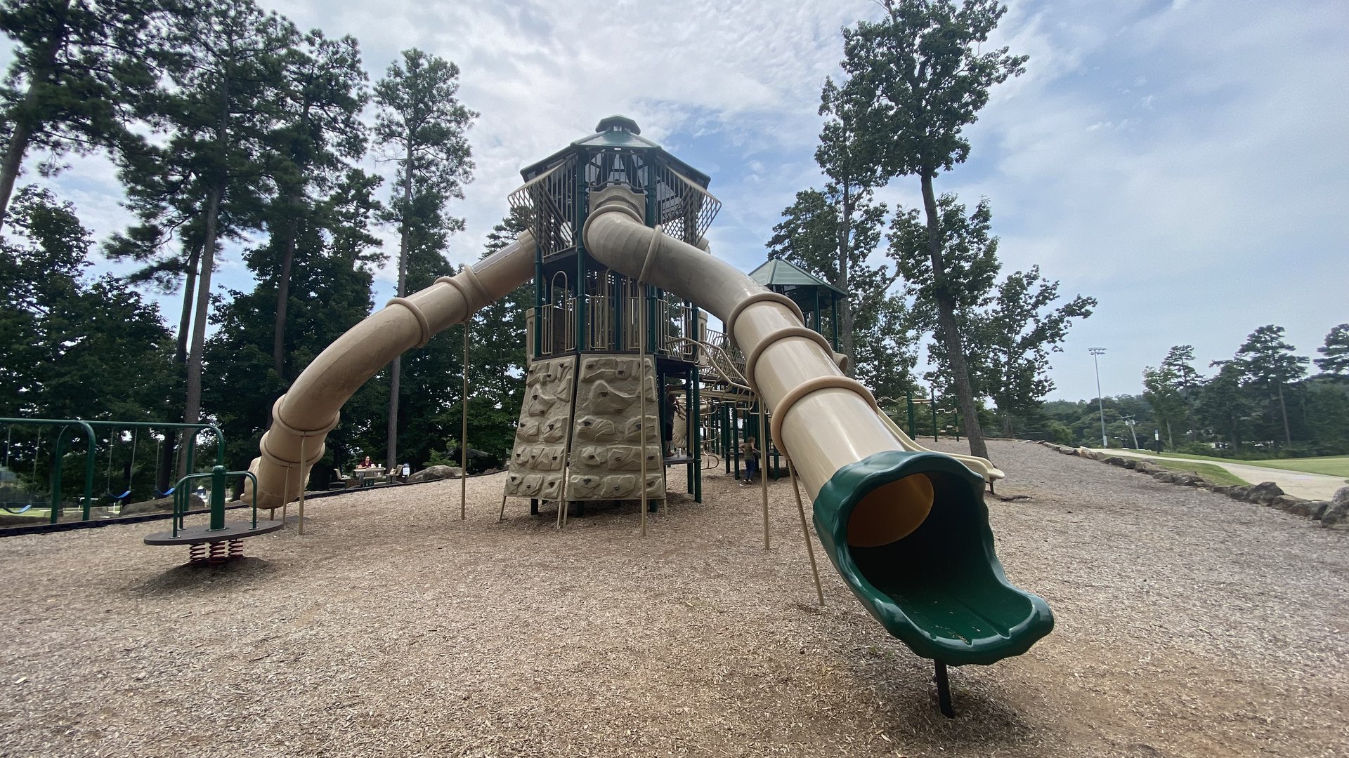 Happyly Herdklotz Park and Playground