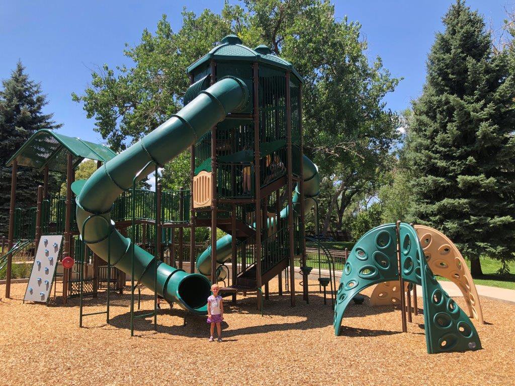 Happyly: Memorial Park and Playground and Johnny Roberts Disc Golf Course