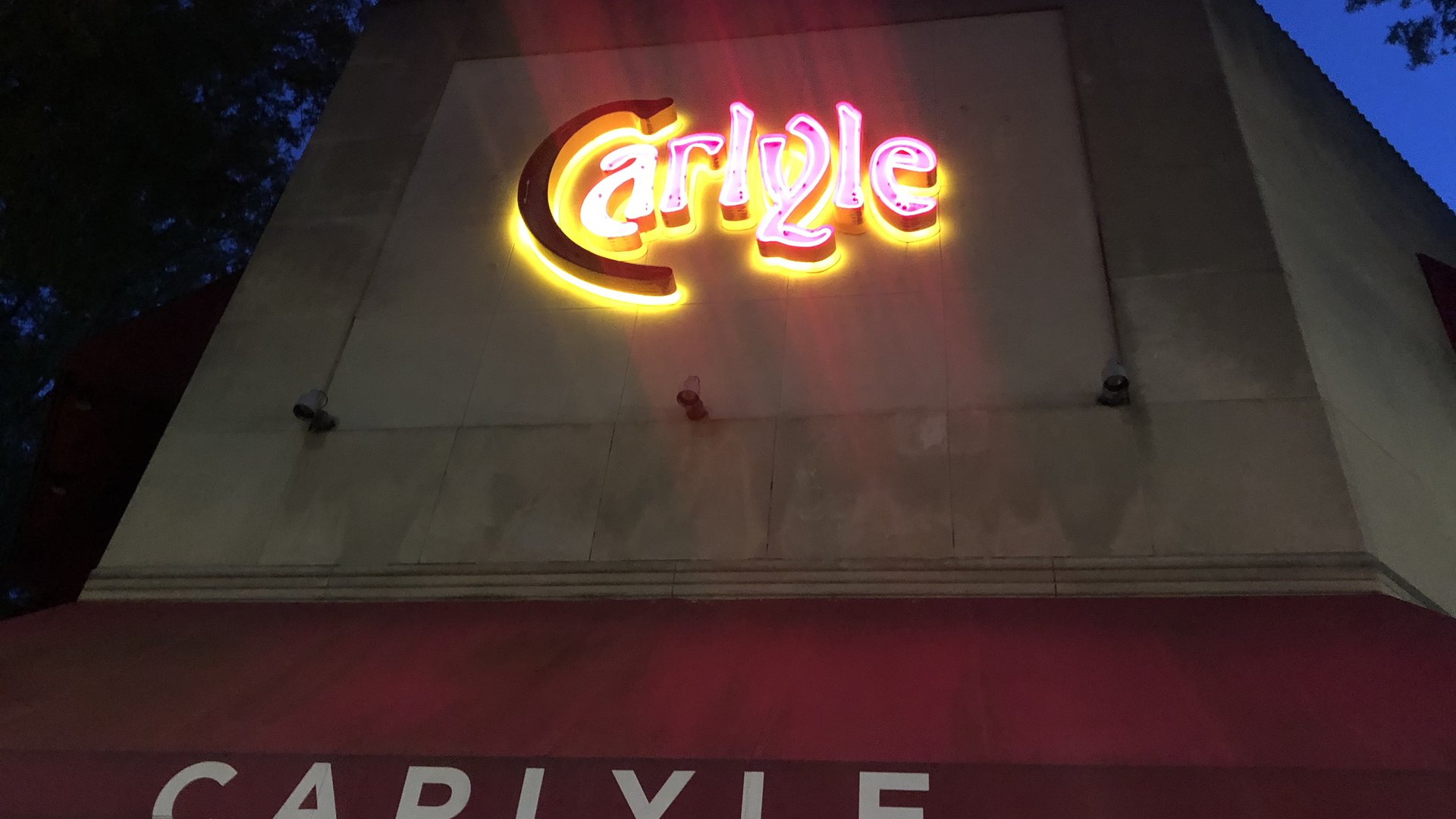 Happyly The Carlyle