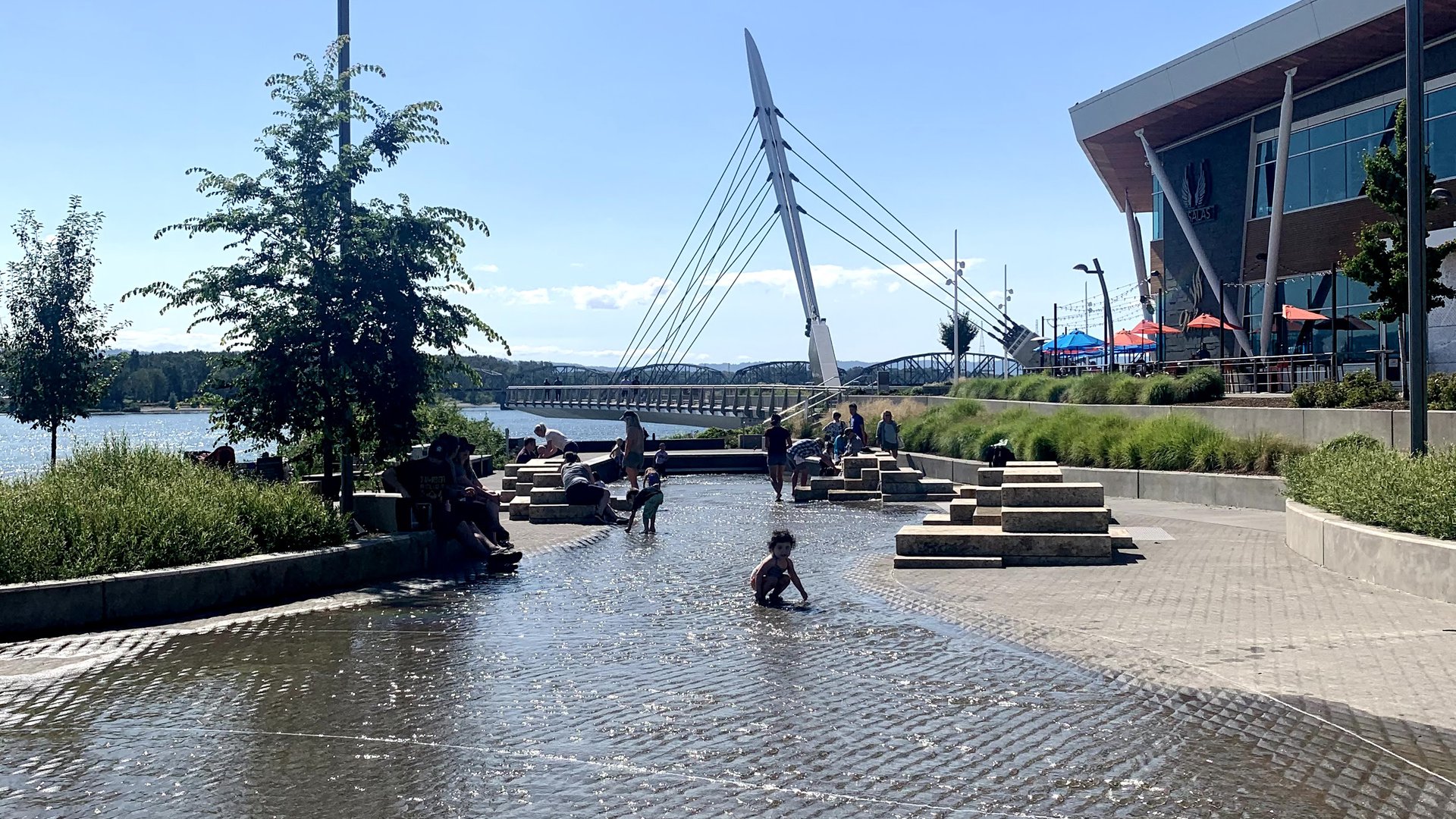Happyly Vancouver Waterfront Splashpad