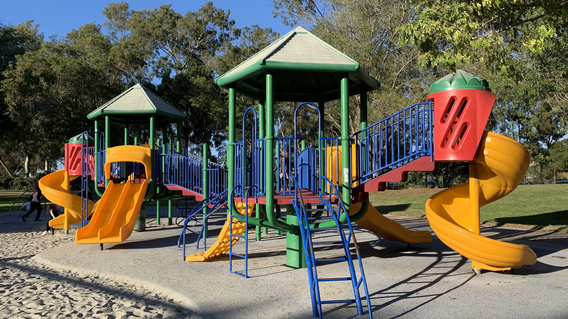 Happyly: Lindbergh Neighborhood Park Playground