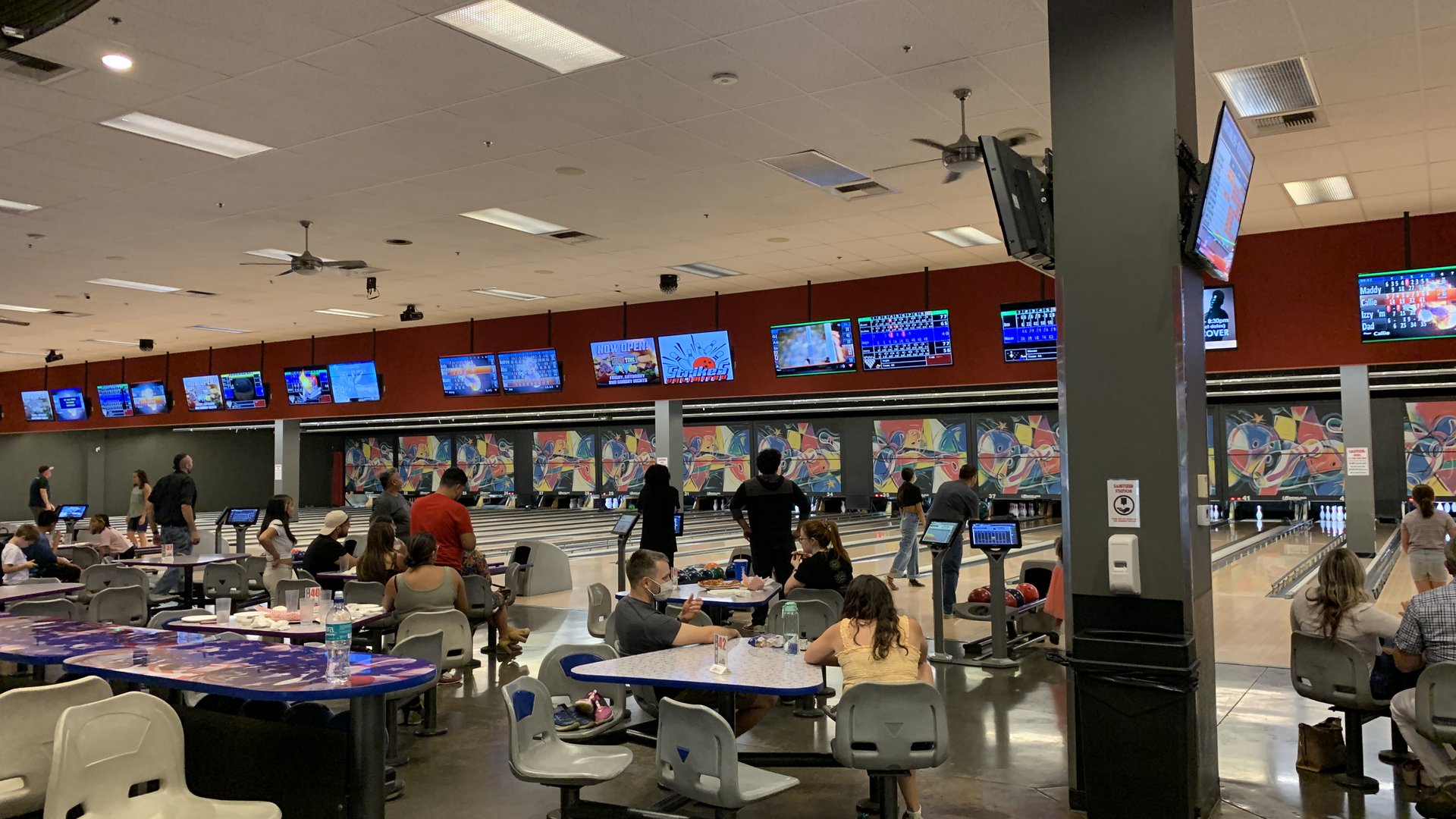 Happyly Strikes Unlimited Bowling