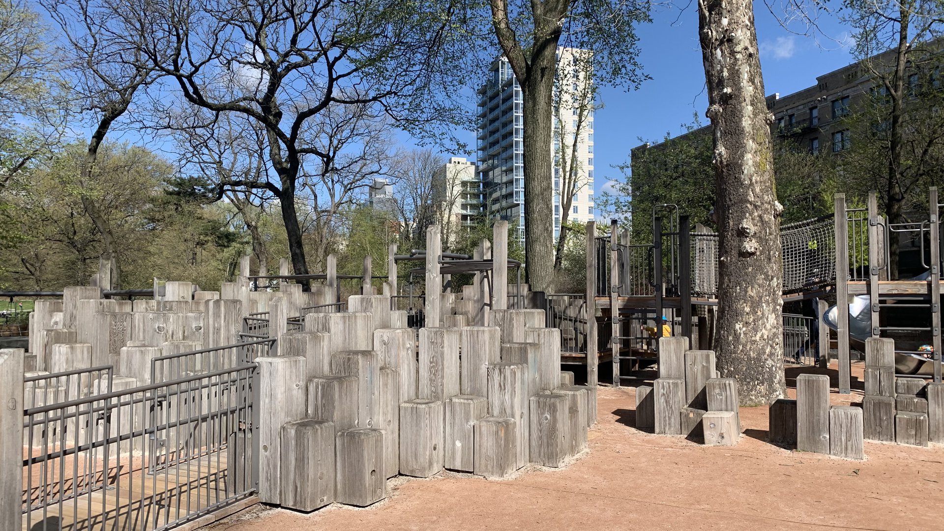 happyly-east-110th-street-playground