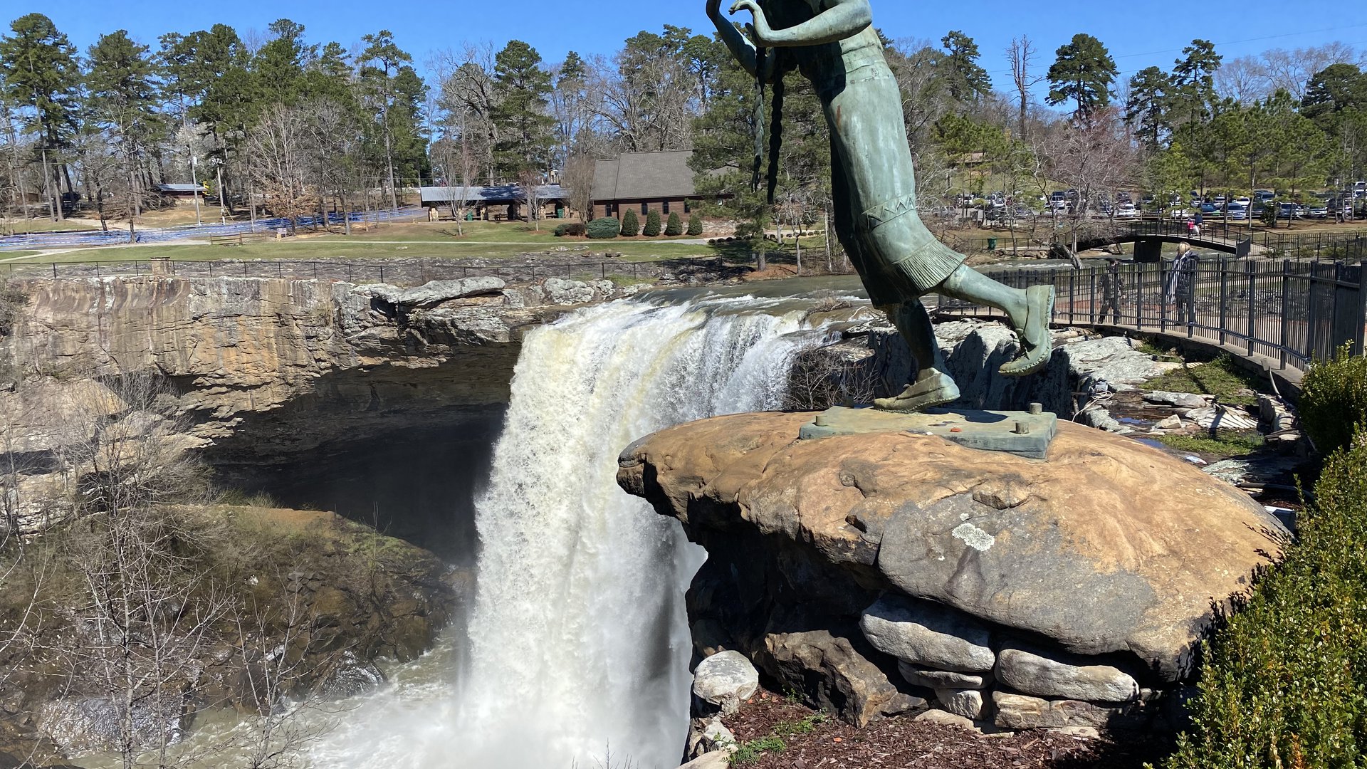 Happyly Noccalula Falls Park
