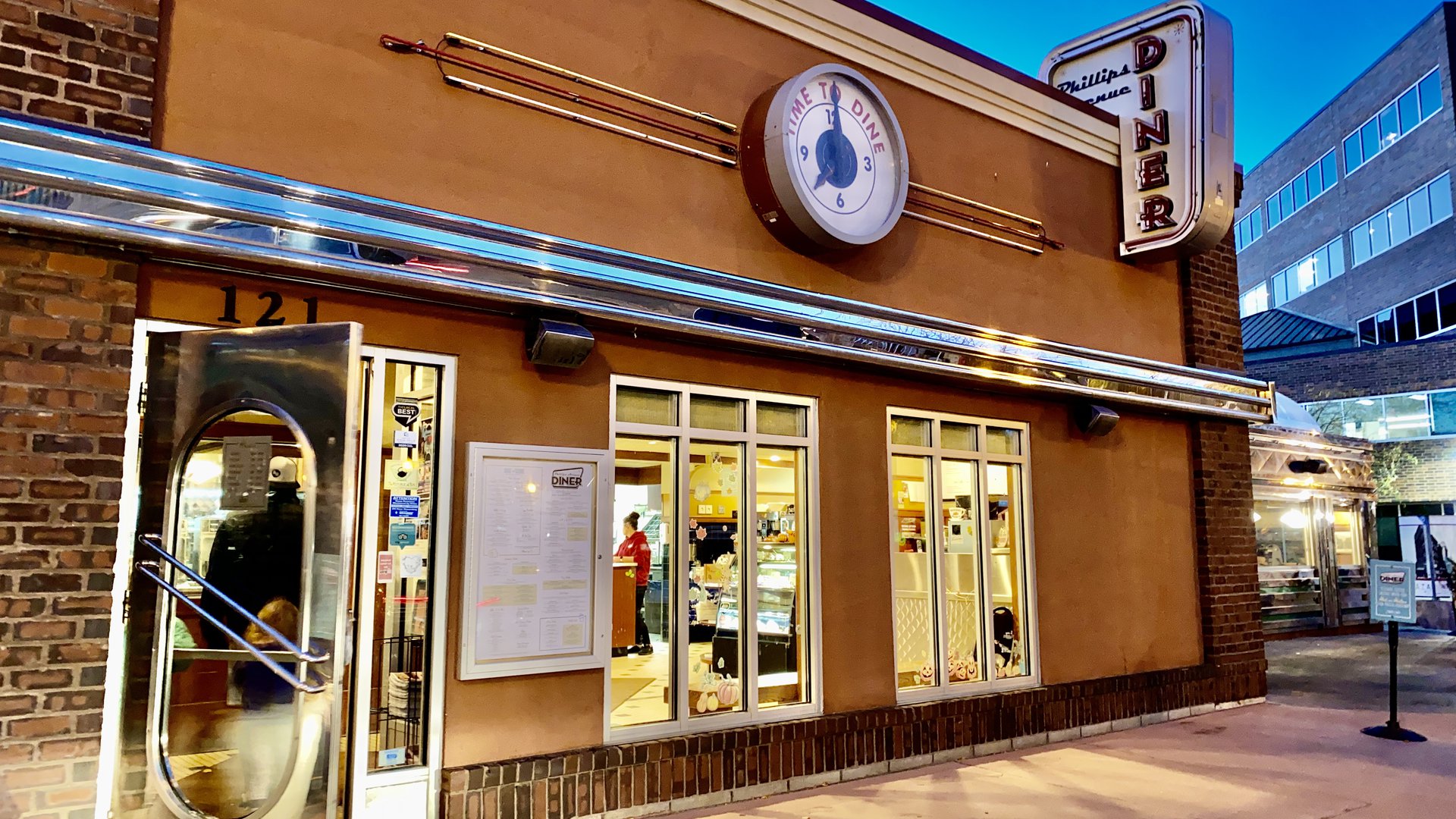 Happyly Phillips Avenue Diner