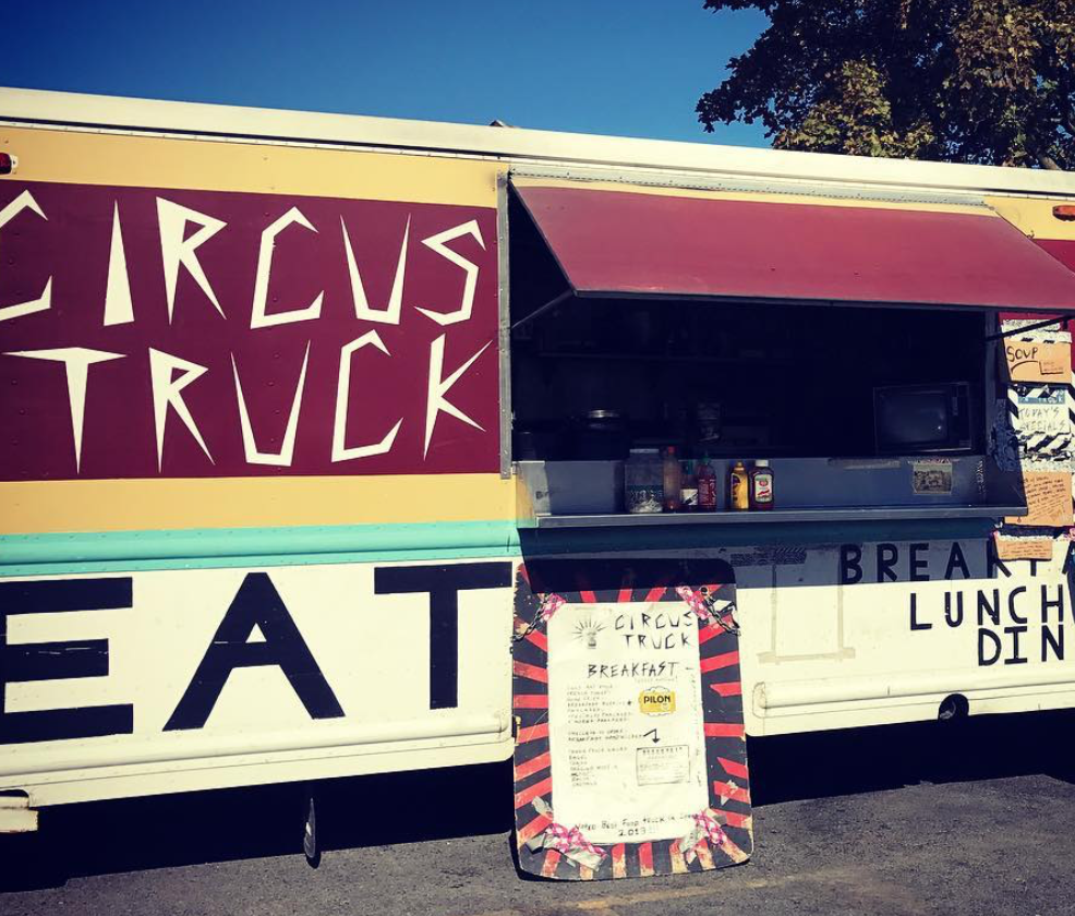 Happyly Circus Truck