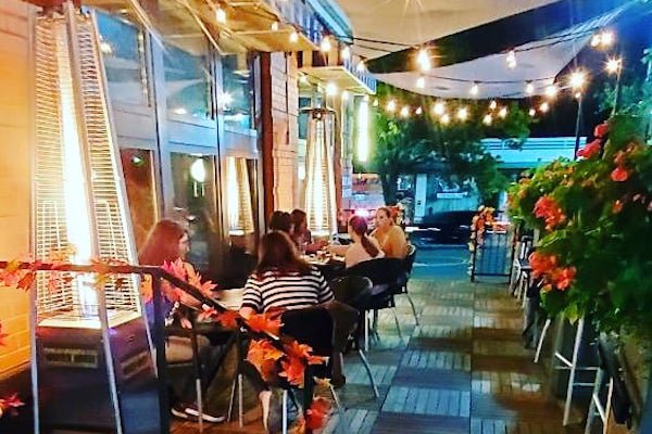 William Jeffreys Tavern Outdoor Dining Patio